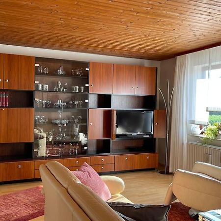 Ferienwohnung Leuchtbergblick Mit Terrasse Und Pkw Stellplatz Eschwege Exteriör bild