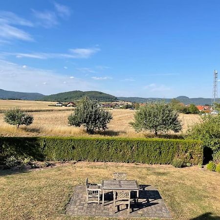Ferienwohnung Leuchtbergblick Mit Terrasse Und Pkw Stellplatz Eschwege Exteriör bild