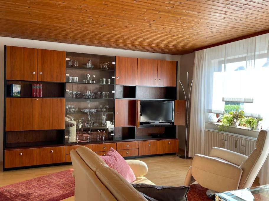 Ferienwohnung Leuchtbergblick Mit Terrasse Und Pkw Stellplatz Eschwege Exteriör bild